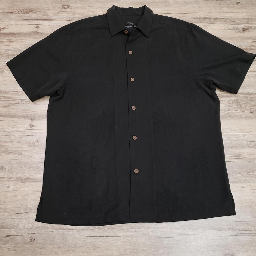 Tommy Bahama Shirt Mens Large Black Floral Silk Hawaiian Short Sleeve Button Up